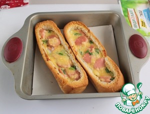 Багет запеченный с яйцом и сосисками Багет запеченный с яйцом и сосисками