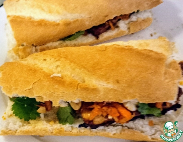 Бан Ми из мисо с арахисом