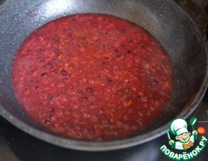 Фрикадельки из индейки в брусничном соусе Фрикадельки из индейки в брусничном соусе