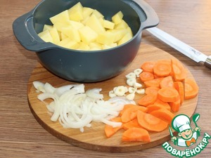 Горячее блюдо из индейки и овощей