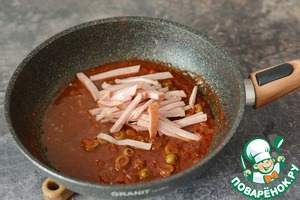 Гречневая лапша в пикантном томатном соусе Гречневая лапша в пикантном томатном соусе