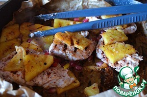 Индейка с ананасами на гриле Индейка с ананасами на гриле