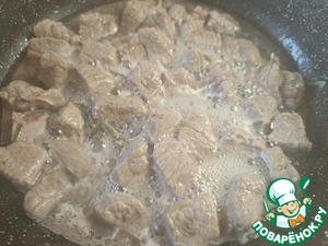 Индейка со сладким перцем и вином