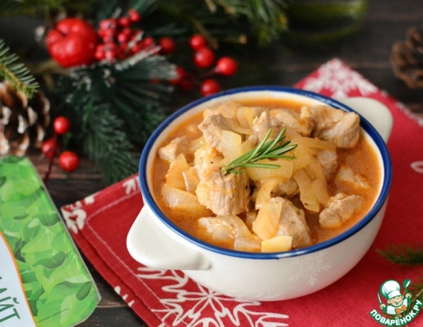 Индейка, тушеная в яблочно-томатном соусе Индейка, тушеная в яблочно-томатном соусе