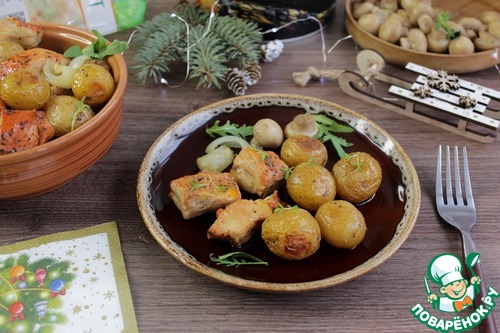 Индейка запеченная с картошкой бэби Индейка запеченная с картошкой бэби