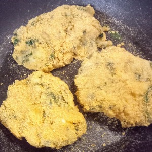 Котлеты из бобов и шпината Котлеты из бобов и шпината