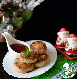 Котлеты из индейки с брусничным соусом Котлеты из индейки с брусничным соусом