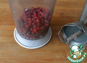 Котлеты из индейки с брусничным соусом Котлеты из индейки с брусничным соусом