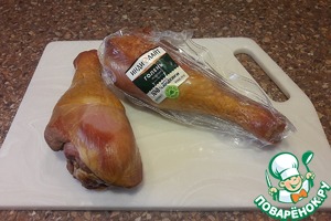 Новогодний салат с варено копченой индейкой Новогодний салат с варено копченой индейкой