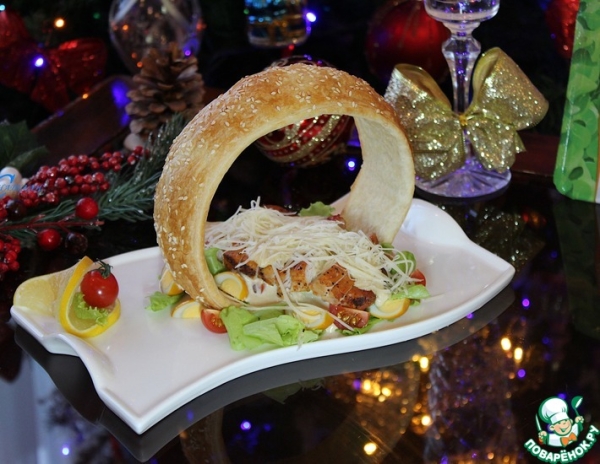 Салат "Цезарь" с индейкой