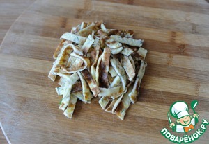 Салат из индейки и огурцов по-восточному Салат из индейки и огурцов по-восточному