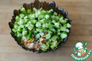 Салат с копчёной индейкой и пекинской капустой