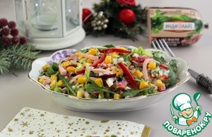 Салат с пекинской капустой и колбасой