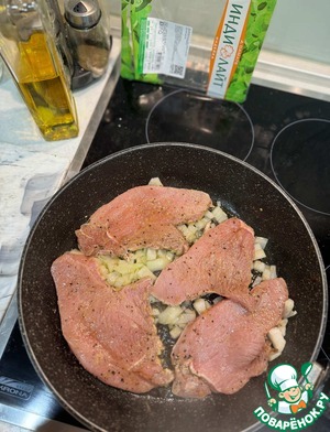 Шницель в сливочном соусе Шницель в сливочном соусе