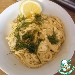 Спагетти с тофу, чесноком и лимоном