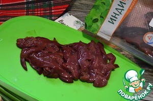 Теплый салат с печенью индейки