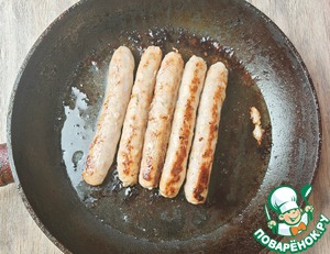 Пирог с колбасками и творожным сыром Пирог с колбасками и творожным сыром