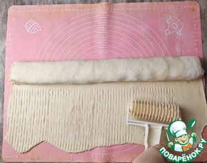 Пирог с тефтелями и сыром