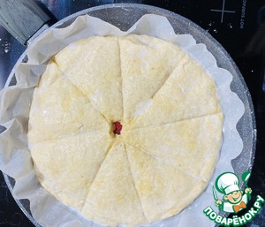 Сконы из цельнозерновой муки со сливой Сконы из цельнозерновой муки со сливой