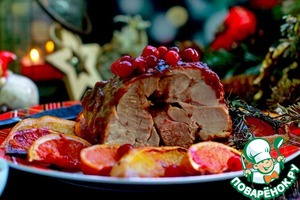 Бедро индейки с апельсинами и клюквенным соусом Бедро индейки с апельсинами и клюквенным соусом