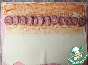 Пирог с тефтелями и сыром