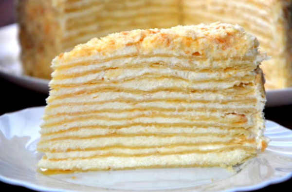 Торт «Наполеон» на коньяке с заварным кремом Торт «Наполеон» на коньяке с заварным кремом