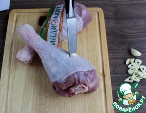 Голень индейки с яблоками