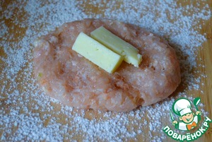 Куриные котлеты с сыром
