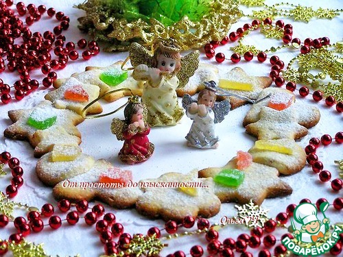 Миндальный рождественский венок Миндальный рождественский венок