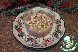 Новогодний салат с ананасами и индейкой