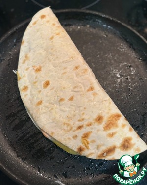 Омлет в лаваше-кругляше Омлет в лаваше-кругляше