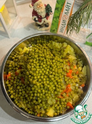 Рождественский салат Оливье