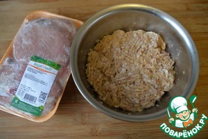 Рулет из индейки, риса и шпината