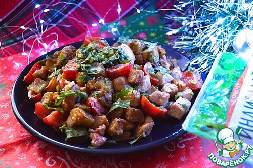 Салат с индейкой и хрустящими баклажанами Салат с индейкой и хрустящими баклажанами