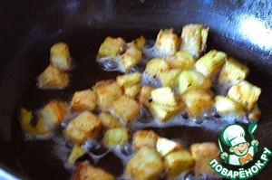 Салат с индейкой и хрустящими баклажанами Салат с индейкой и хрустящими баклажанами