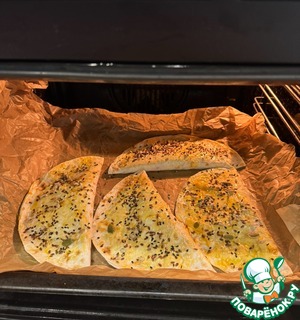 Совсем не чебуреки в лаваше