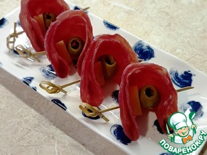 Закуска с сыровяленой индейкой Закуска с сыровяленой индейкой