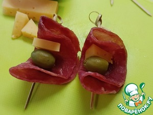 Закуска с сыровяленой индейкой Закуска с сыровяленой индейкой