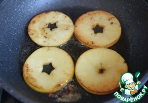 Закусочный мильфей из яблок с печенью Закусочный мильфей из яблок с печенью