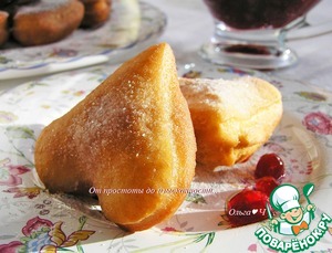 Пончики с брусникой