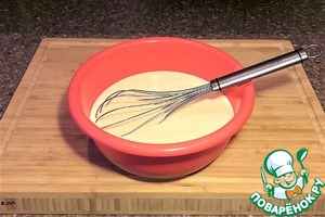 Тонкие блинчики на минералке с ягодами Тонкие блинчики на минералке с ягодами