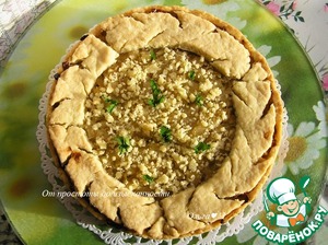 Мясной пирог с рисом, луком, яблоками