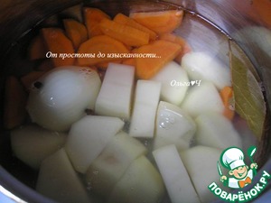 Индейка в сливочном соусе с овощами