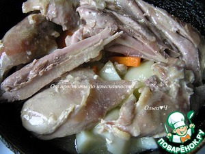 Индейка в сливочном соусе с овощами