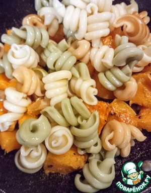 Тыквенное "карбонара" с хрустящим чесноком