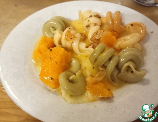 Тыквенное "карбонара" с хрустящим чесноком