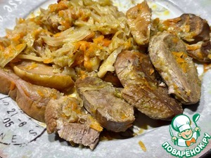 Утиная грудка в капусте